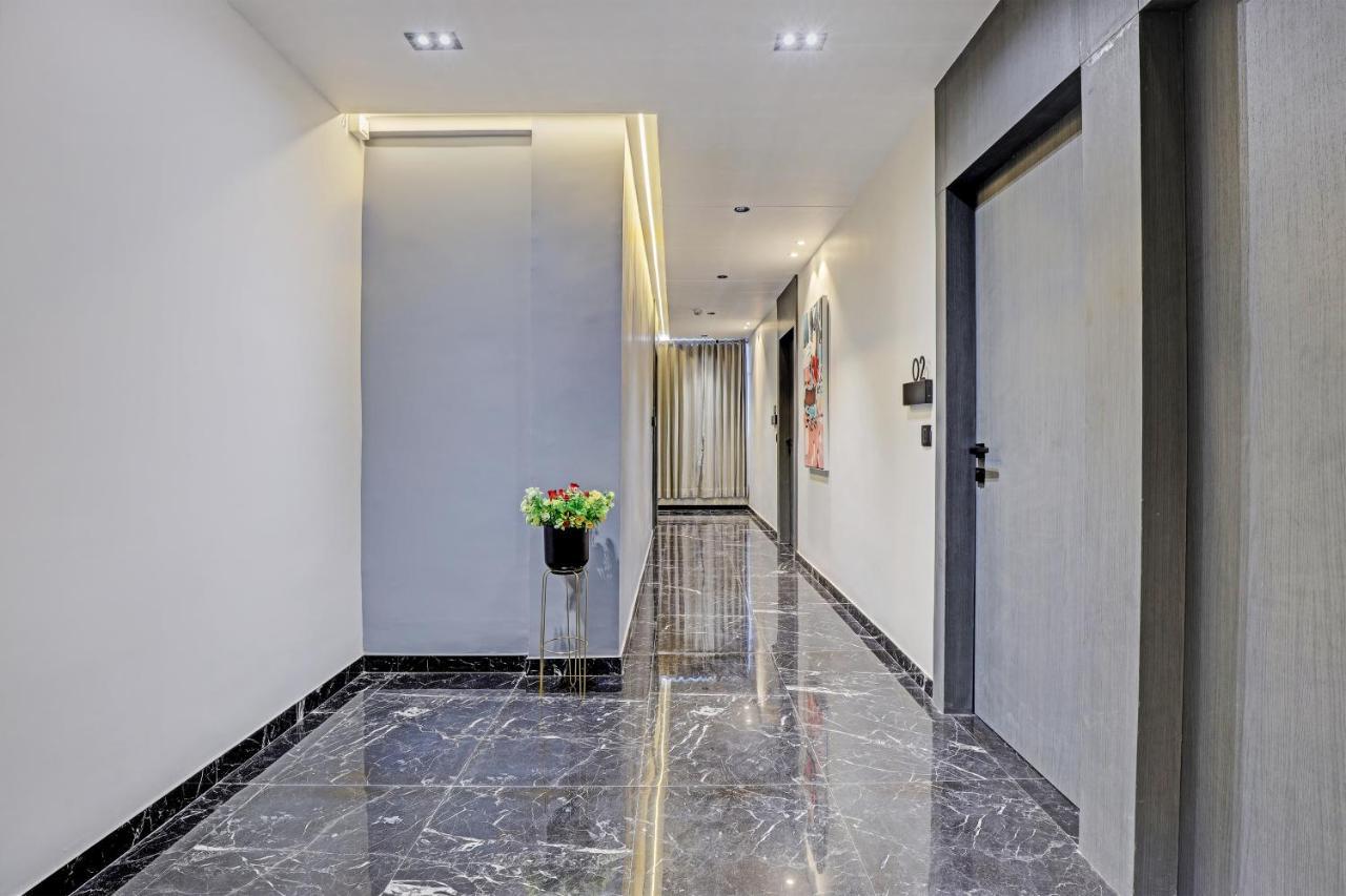Hotel Lee Platinum Ahmedabad Exteriör bild